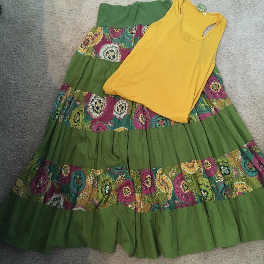 Bohemian skirt  very nice and vibrant.